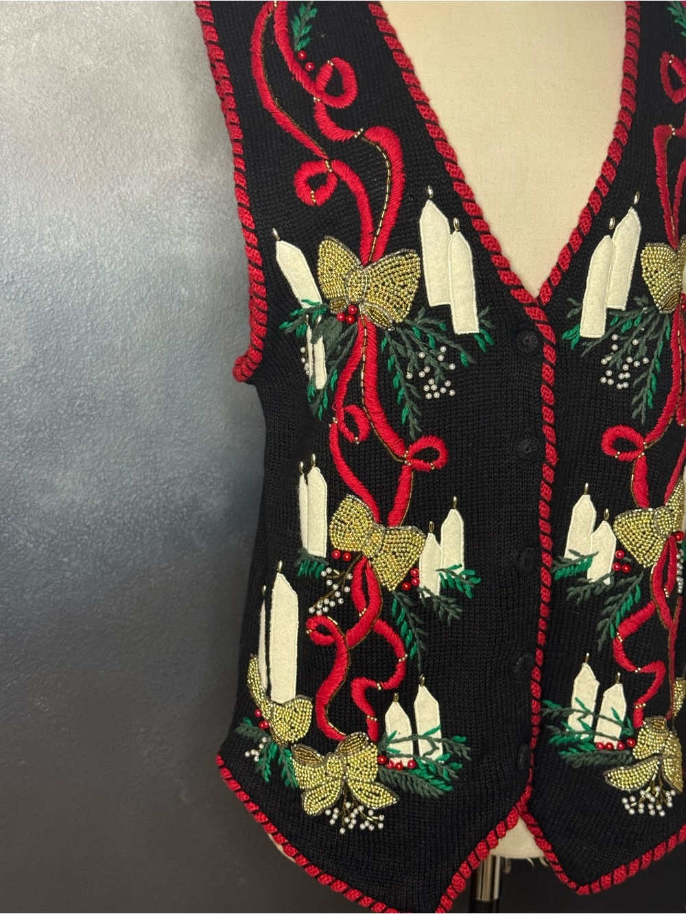 Victoria Jones Christmas Sweater Vest Black Embellished Candles & Bows Women's M - Picture 3 of 11